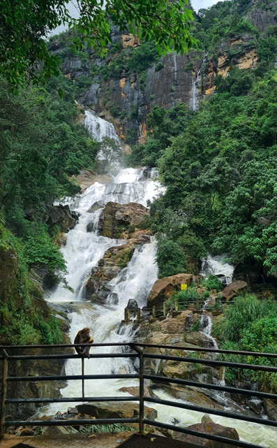 Ravana Falls in Ella, Sri Lanka – a stunning waterfall and top destination in the hill country