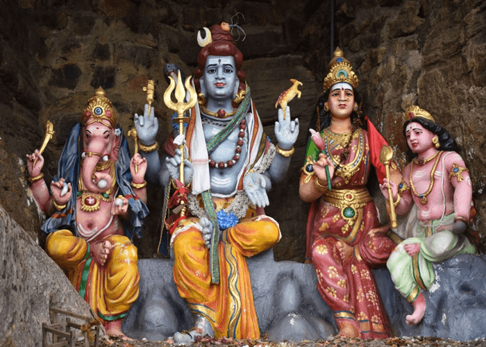 Statues of Hindu gods at Koneswaram Temple, a significant Ramayana site in Trincomalee, Sri Lanka
