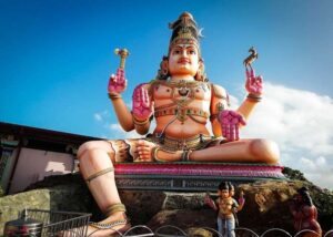 Statue at Koneswaram Temple overlooking the sea in Trincomalee, a sacred Ramayana site in Sri Lanka