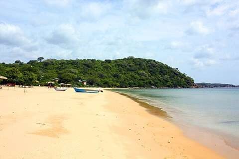 Secluded Marble Beach clear water in Trincomalee