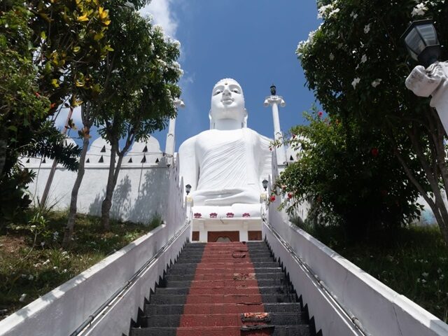 Bahirawakanda Buddha Statue Kandy